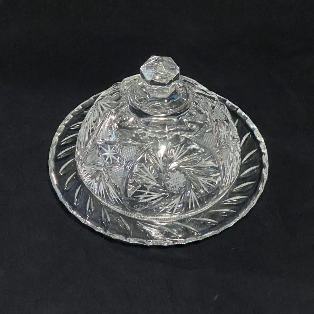 Eleanor American Cut Round Glass Cover Butter/Cheese Dish Pinwheel Fan Stars - Picture 2 of 11